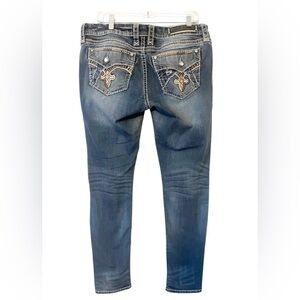 Rock Revival Easy Skinny Jeans